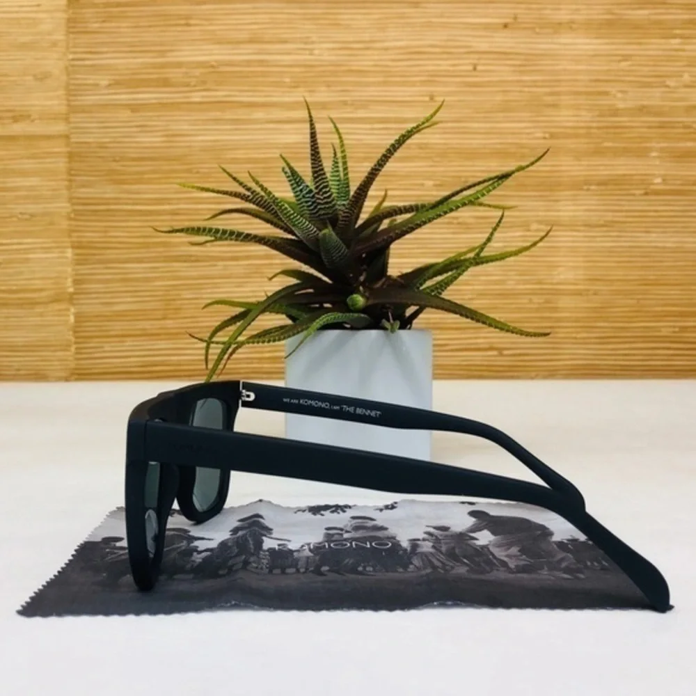 NEW KOMONO sunglasses Bennet Midnight Blue Rubber